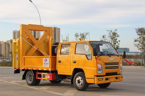 江鈴藍牌防撞緩沖車