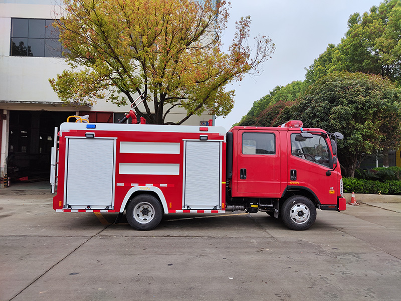 福田3噸水罐消防車(外露式)